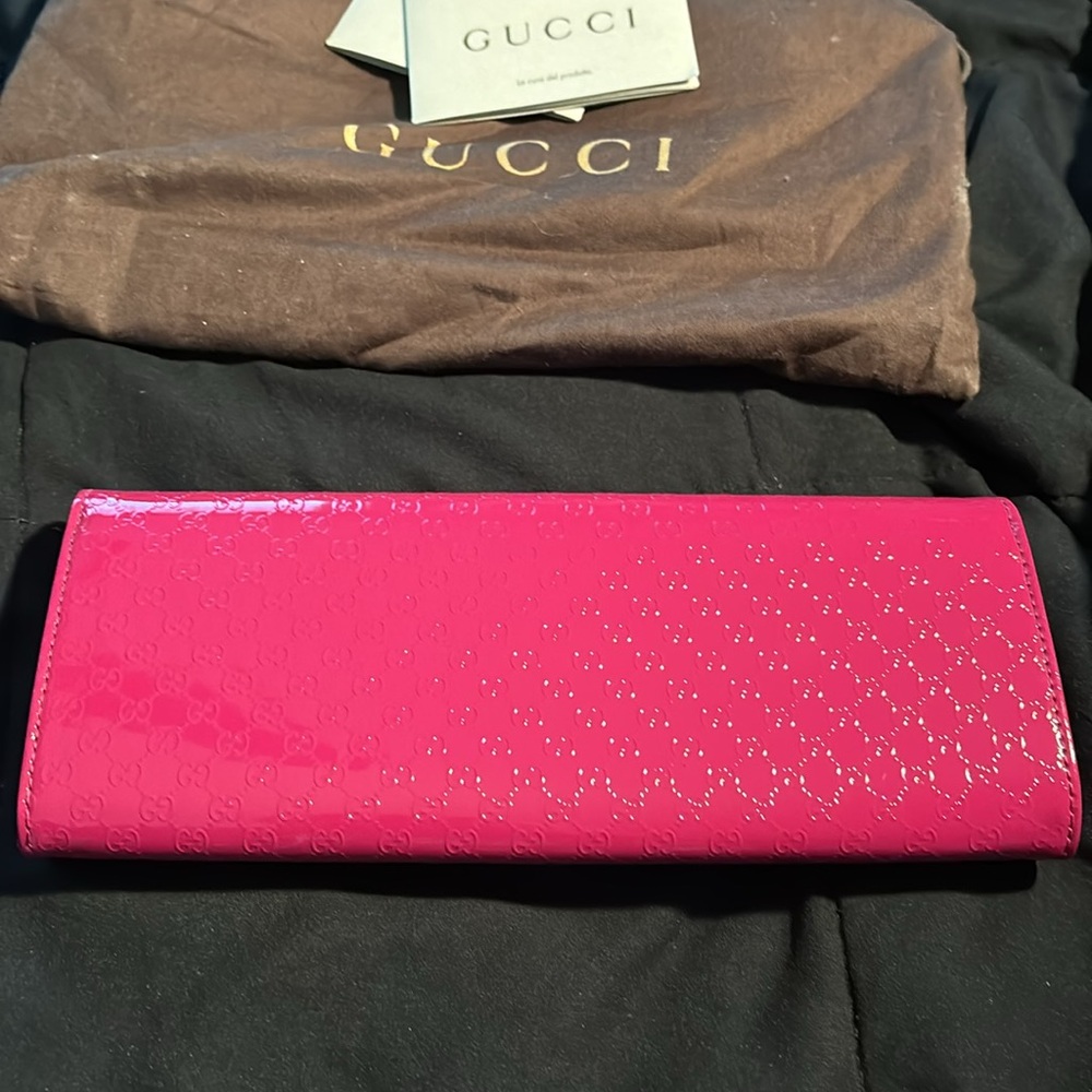 Gucci Patent Microguccissima Broadway Clutch - Picture 6 of 6